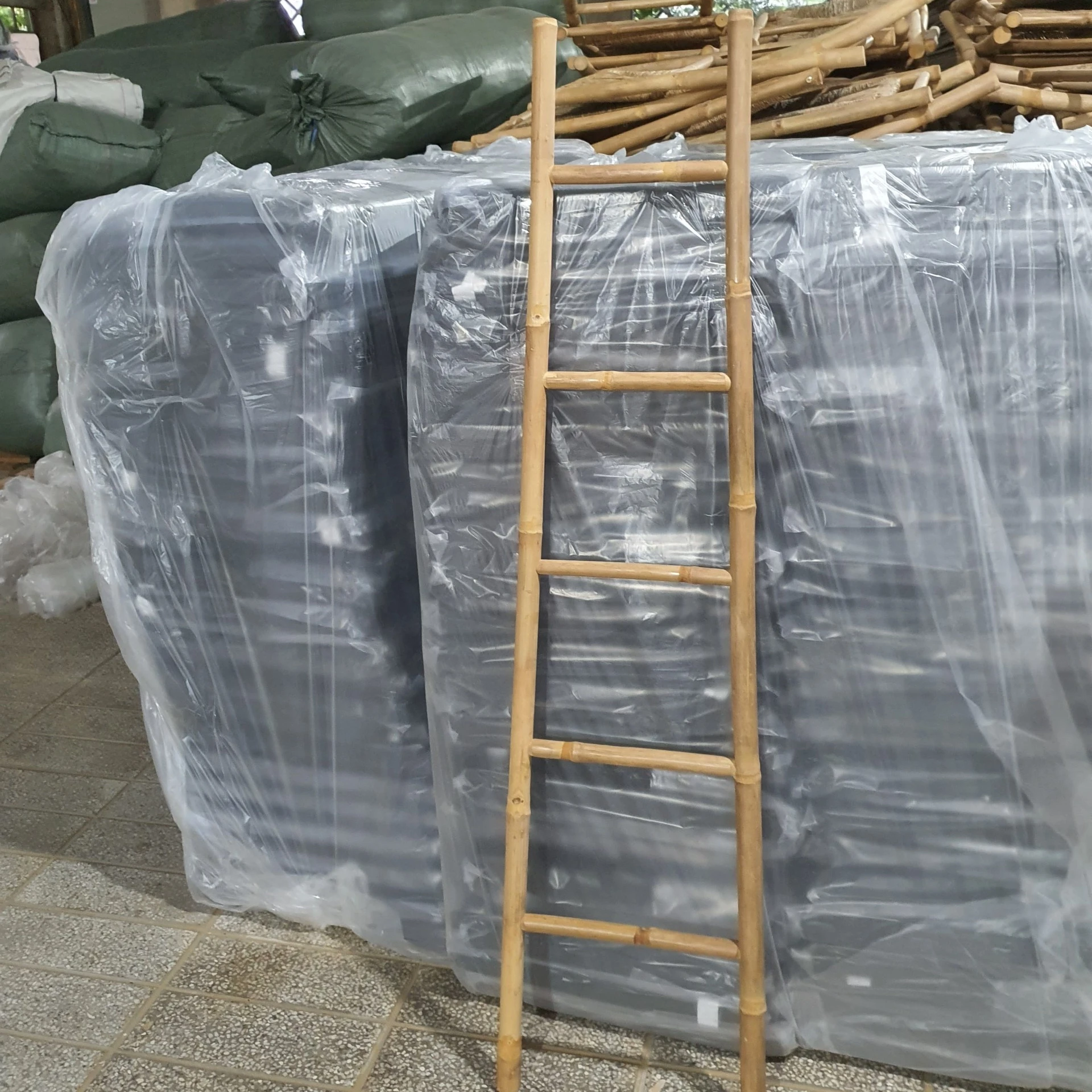 VIETNAM BAMBOO LADDER TOWEL RACK BATHROOM FOR USING AT HOME, HOTEL, RESORT- Ms Jolie ( Whatsapp +84902679738)