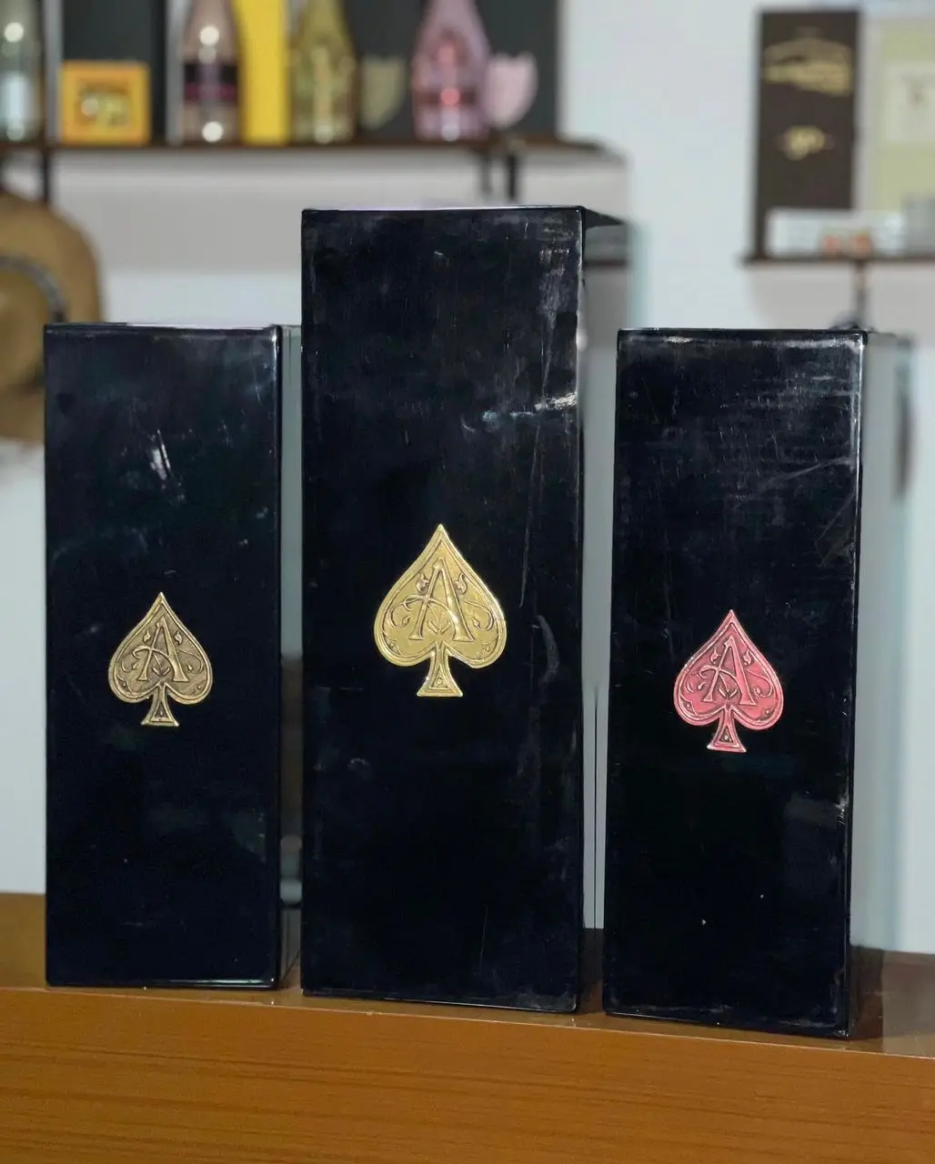 Туз пик шампанское всех цветов