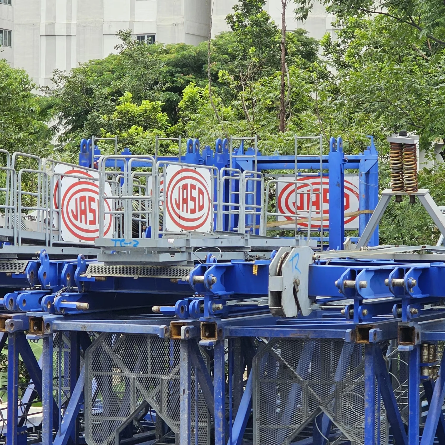 Popular High standard Sales Competitive Price Used Tower Crane JASO J380PA for sale