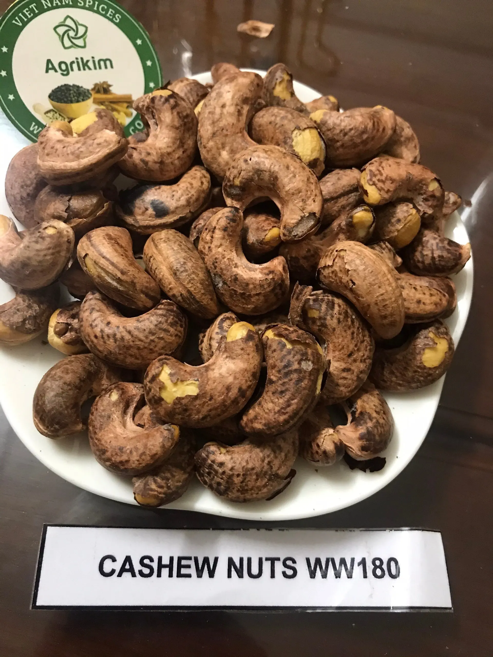 [Бесплатный образец] жареные и соляные орехи кешью с кожухом по лучшей цене + 84 363 565 928