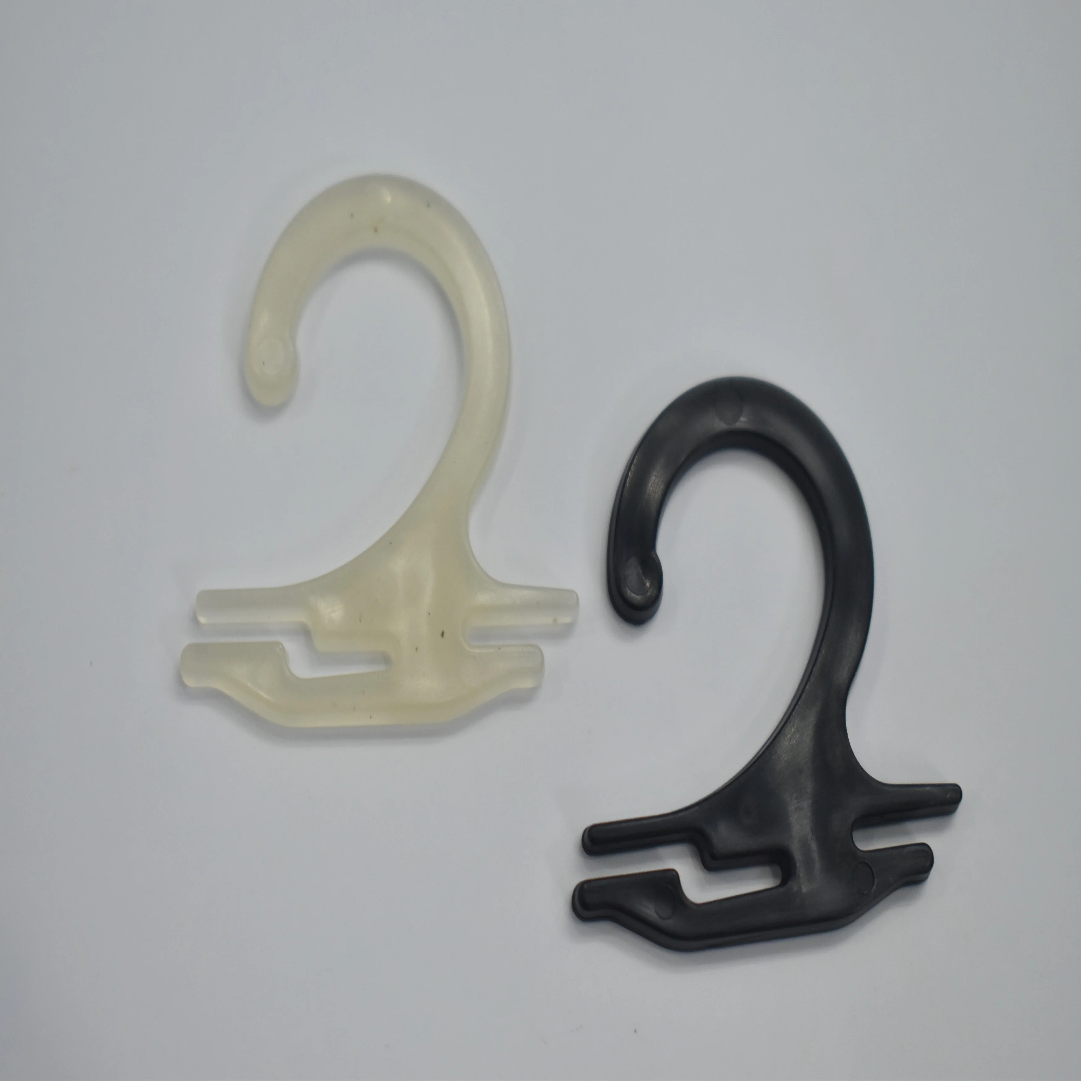 Made of recycled plastic from a factory in Vietnam, the Hook For Sock 10 is must-have garment accessory when displaying products