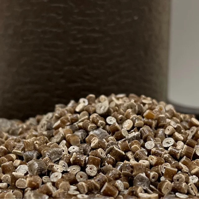 Best Price Wholesale Bioplastic Resin / Plastic Raw Materials From Coffee Ground For Making Plastic Cups