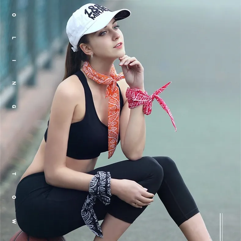 Multi Function Summer Hot Item Cooling Non-toxic Cotton Cool Neck Wrap Gaiter Fans Women Scarf
