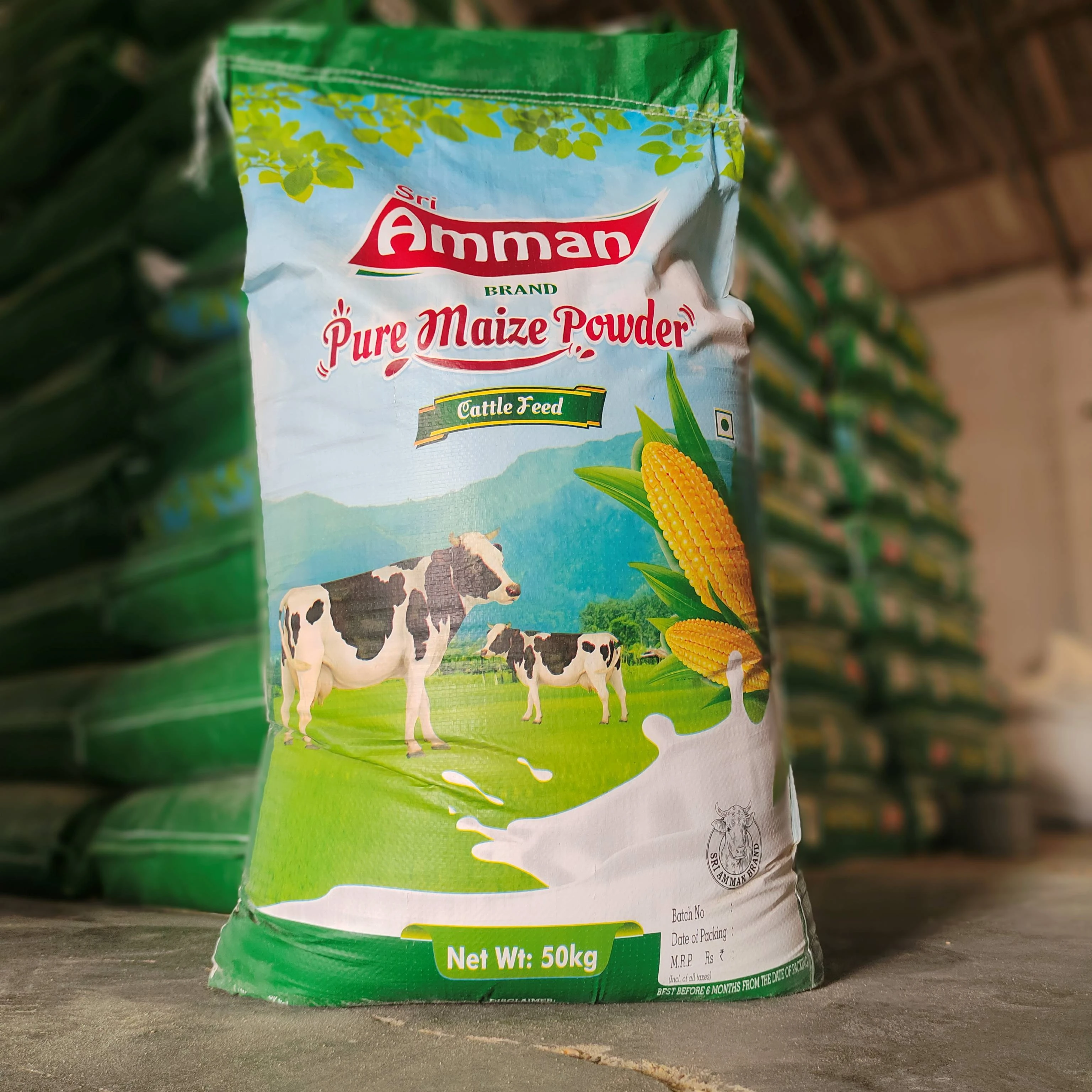 Чистый корм для птицы порошок пищевая желтая кукуруза гранулы сельскохозяйственных животных высококачественный кукурузы крупного рогатого скота