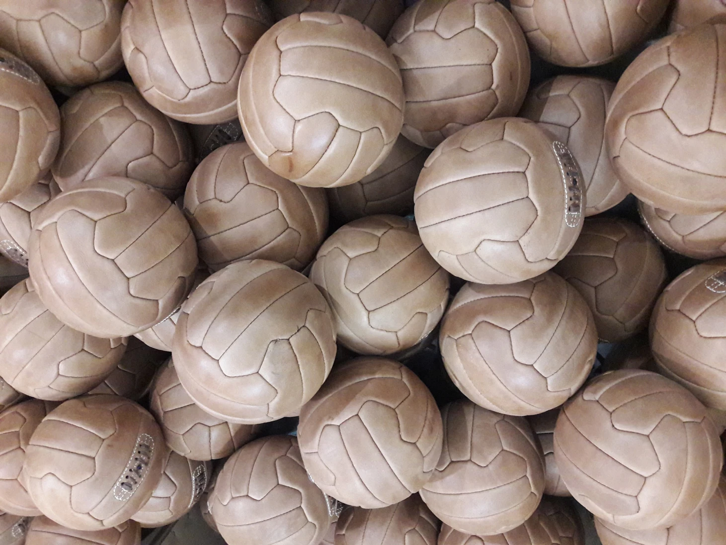 Старинные кожаные футбольные мячи кожаный футбольный мяч в стиле ретро винтажные для регби ручные Мячи