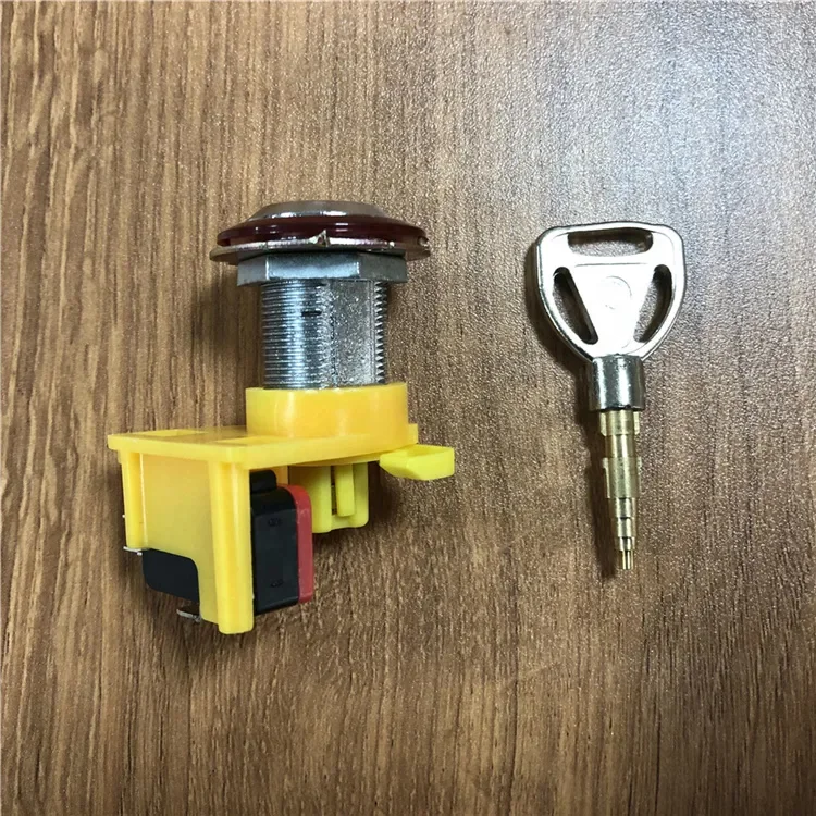 Arcade Game Table Machine Part Redeem Credits In and Out Key in Lock Set