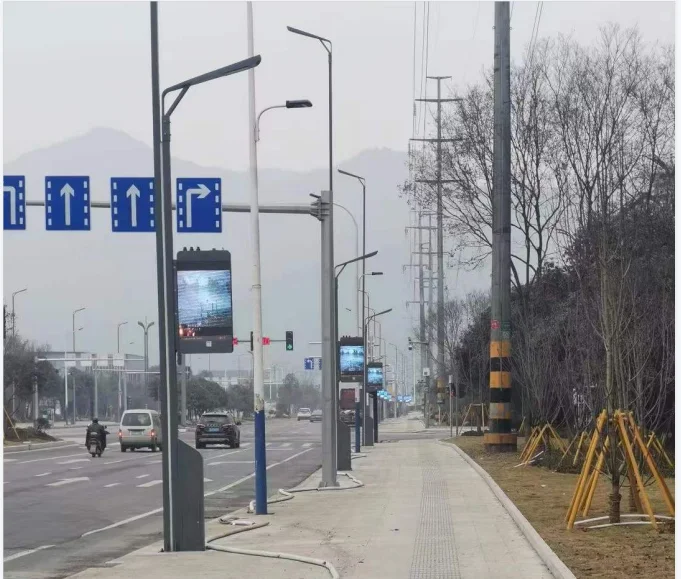 INTEFLY Outdoor led poster screen led poster frame display led screen poster p3 outdoor street light pole led display screen