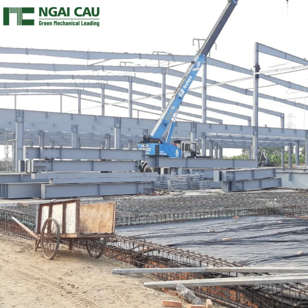 Prefabricated Steel Structure Buildings Steel Components Galvanized Flexible Design from Viet Nam Manufacturer