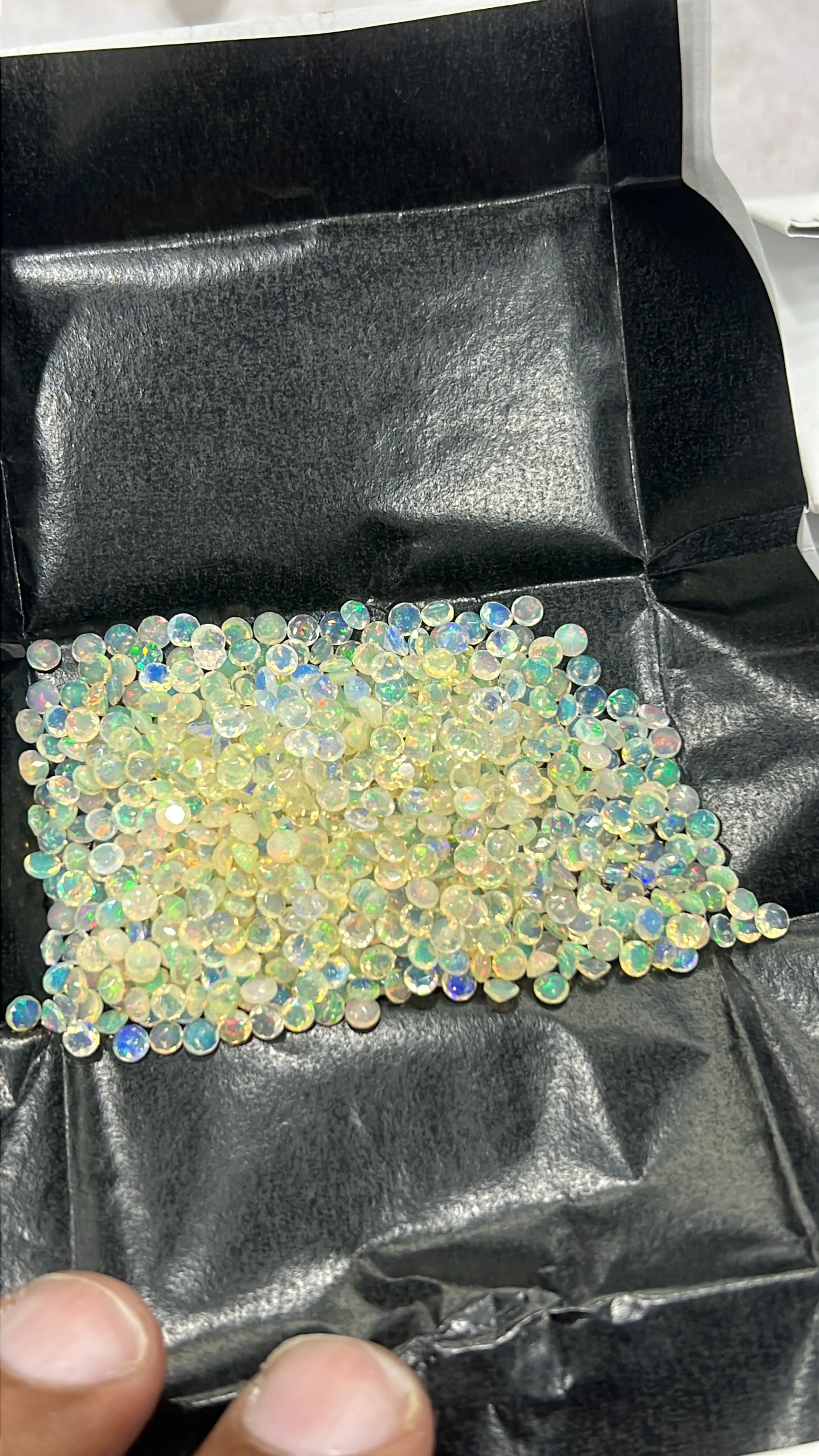 Ethiopian opal 3mm Round cut Gemstone Wholesale Price Loose Gemstone round Cut Ethiopian Opal Ethiopian Opal Cut Gemstones