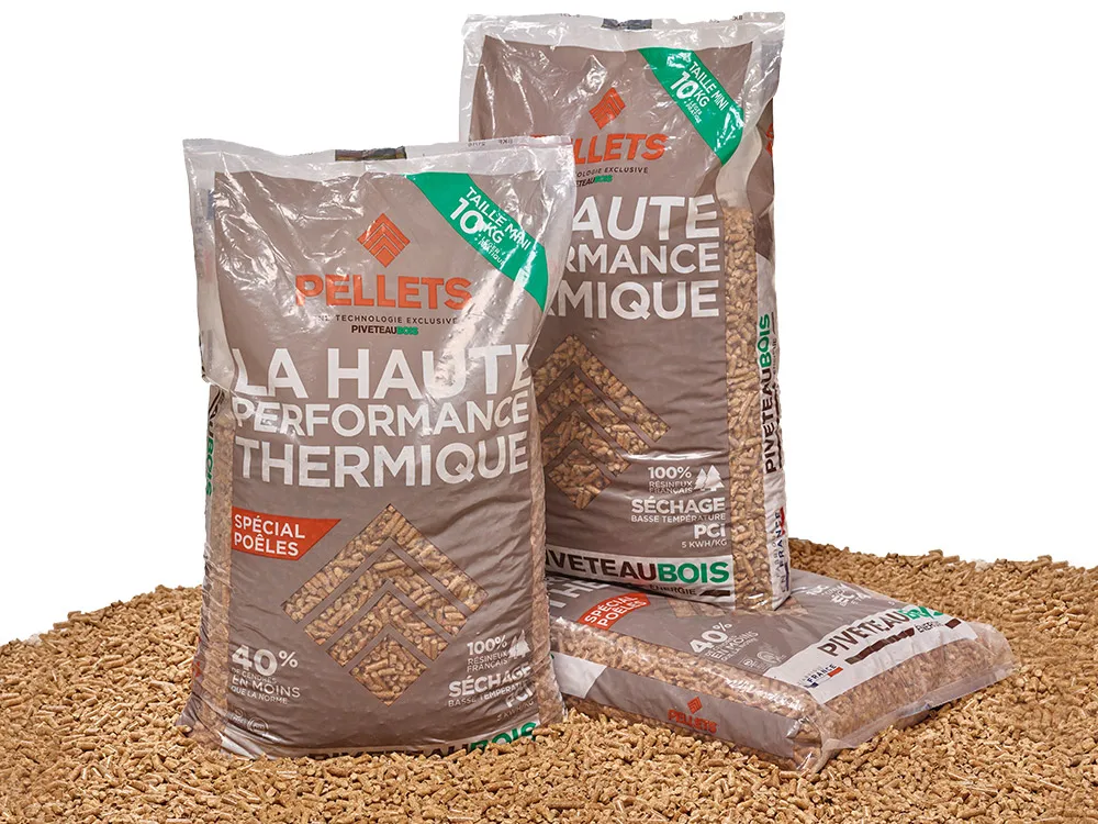 Pine Wood Pellets  / EN plus Wood Pellets A1 \Wood pellets for sale 15kg bags\ bois de granule a vendre