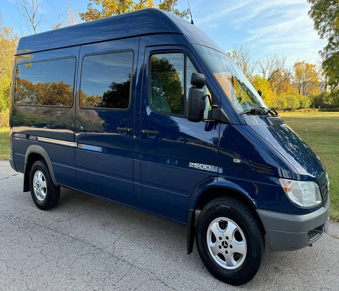 Mecerdes-Benz 2005 Dodge Sprinter 2500 турбодизельная мощность конфигурация 10 пассажиров корпус с высокой крышей