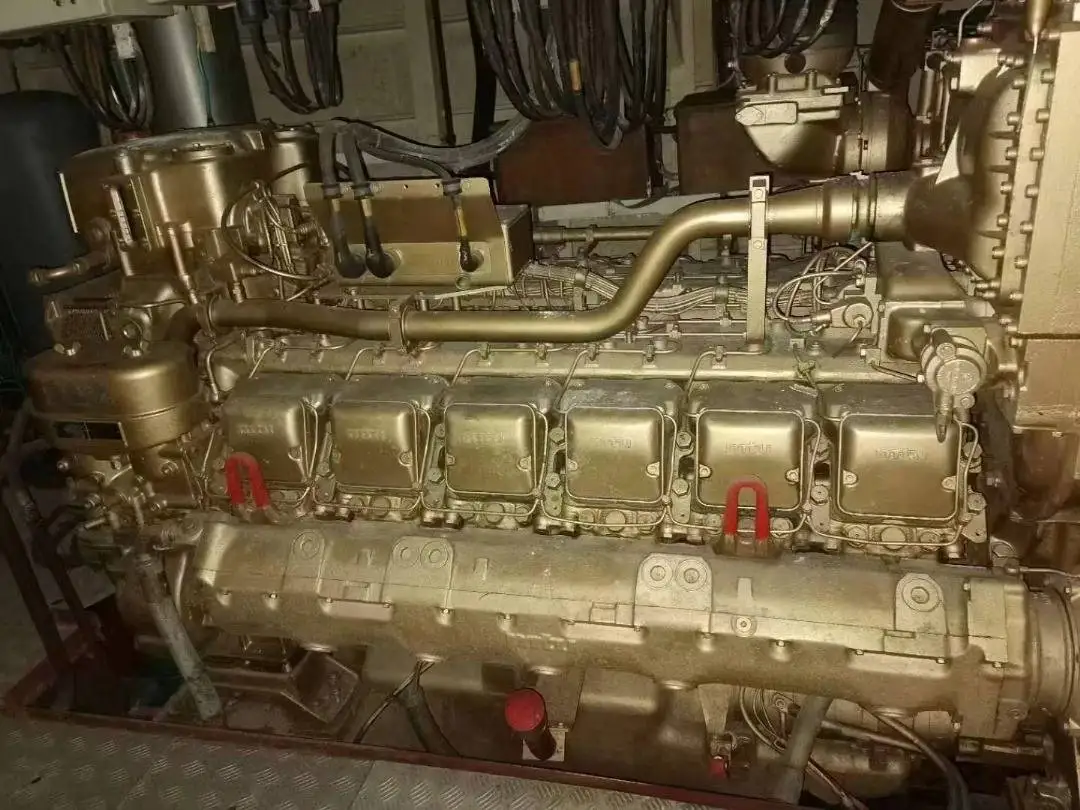 2 UNITS OF 3000 USED MTU 12V 396 WITH ZF GEARBOX RATIO 2.529:1
