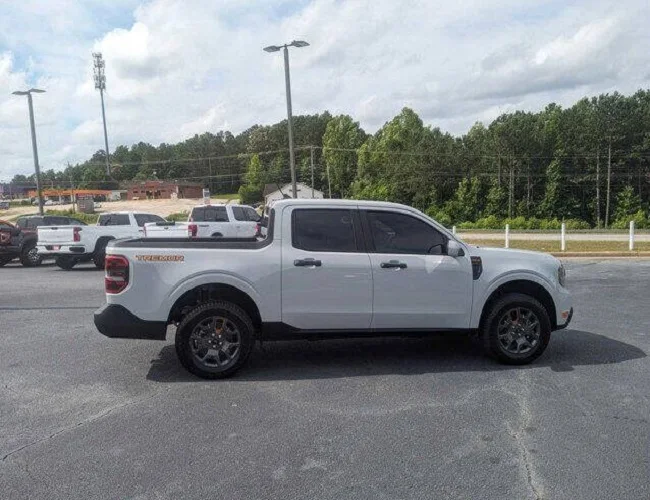 PERFECTLY USED 2023 Ford Maverick VEHICLE