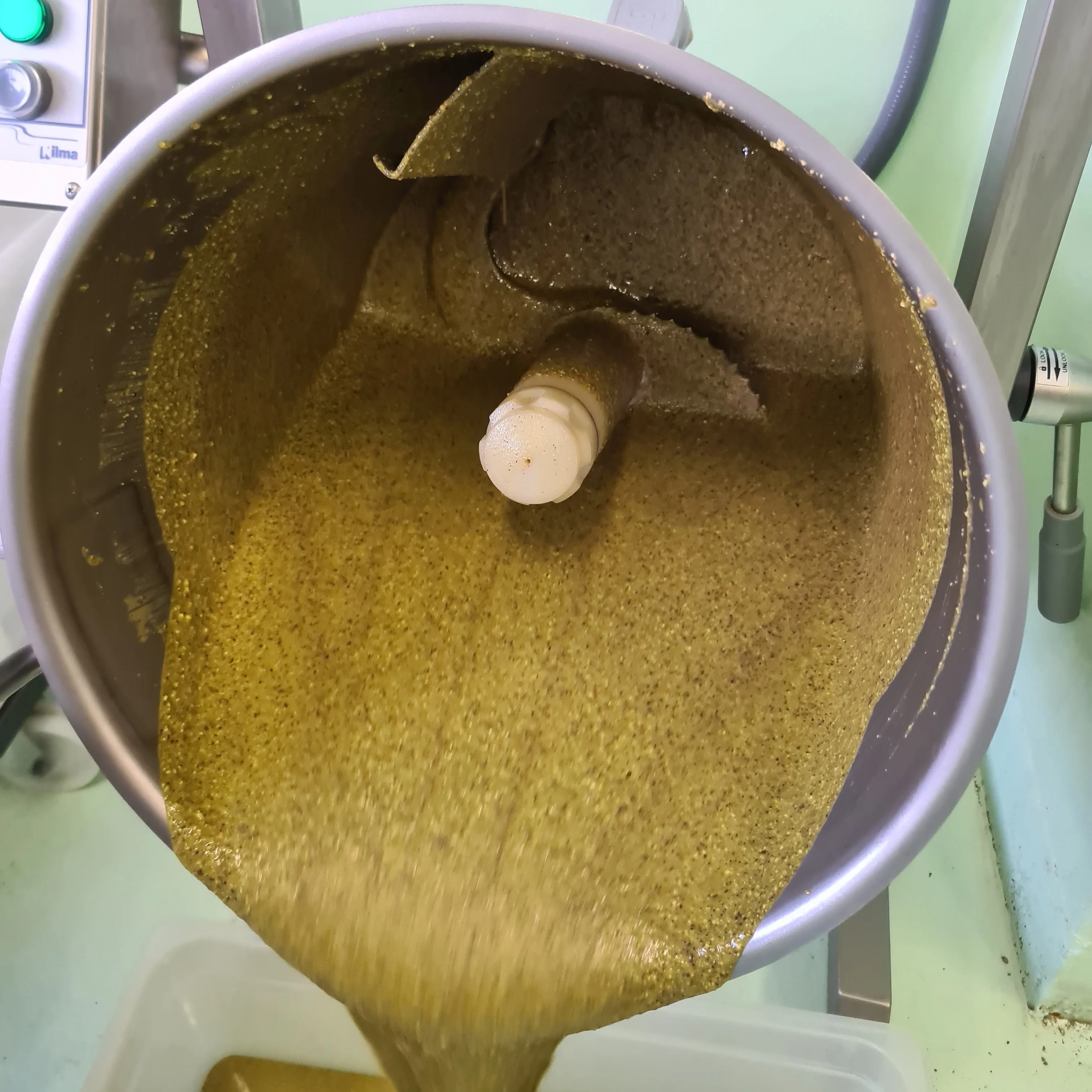 Best Quality Made in Italy Pistachio Pesto 65% jar 500g for cooking