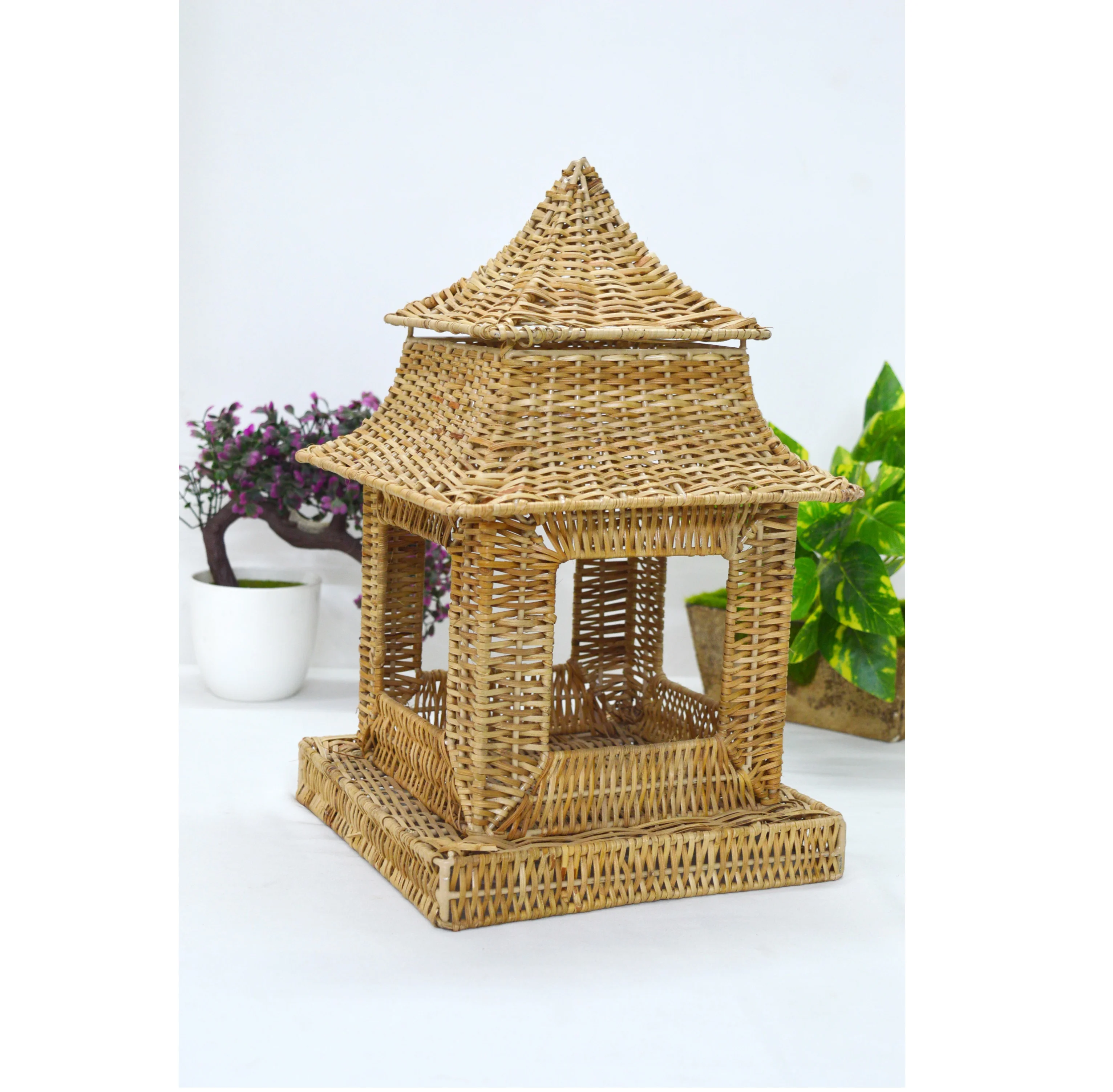 Decorative Perforated Rattan hand Woven Hut Shape Sculpture Home Decoration Item Room Decor Amazing New Design Hot Sculpture
