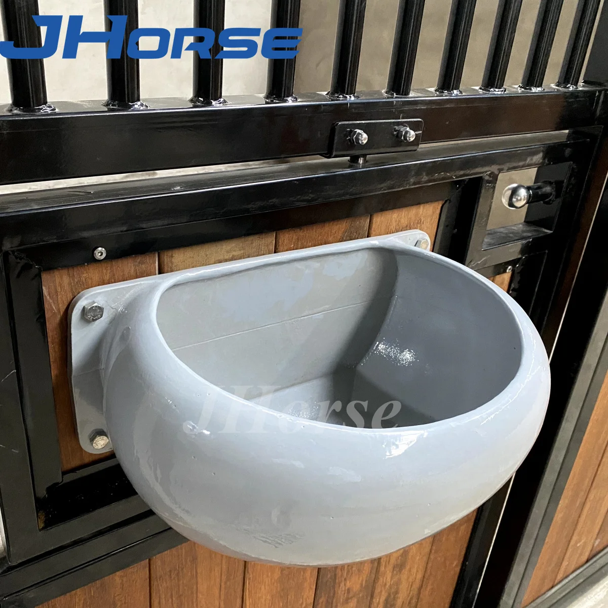 Prefab Equestrian Eco-friendly Bamboo Steel Frame  Horse Stable Stall Sliding Front with Socializing V-Yoke Window