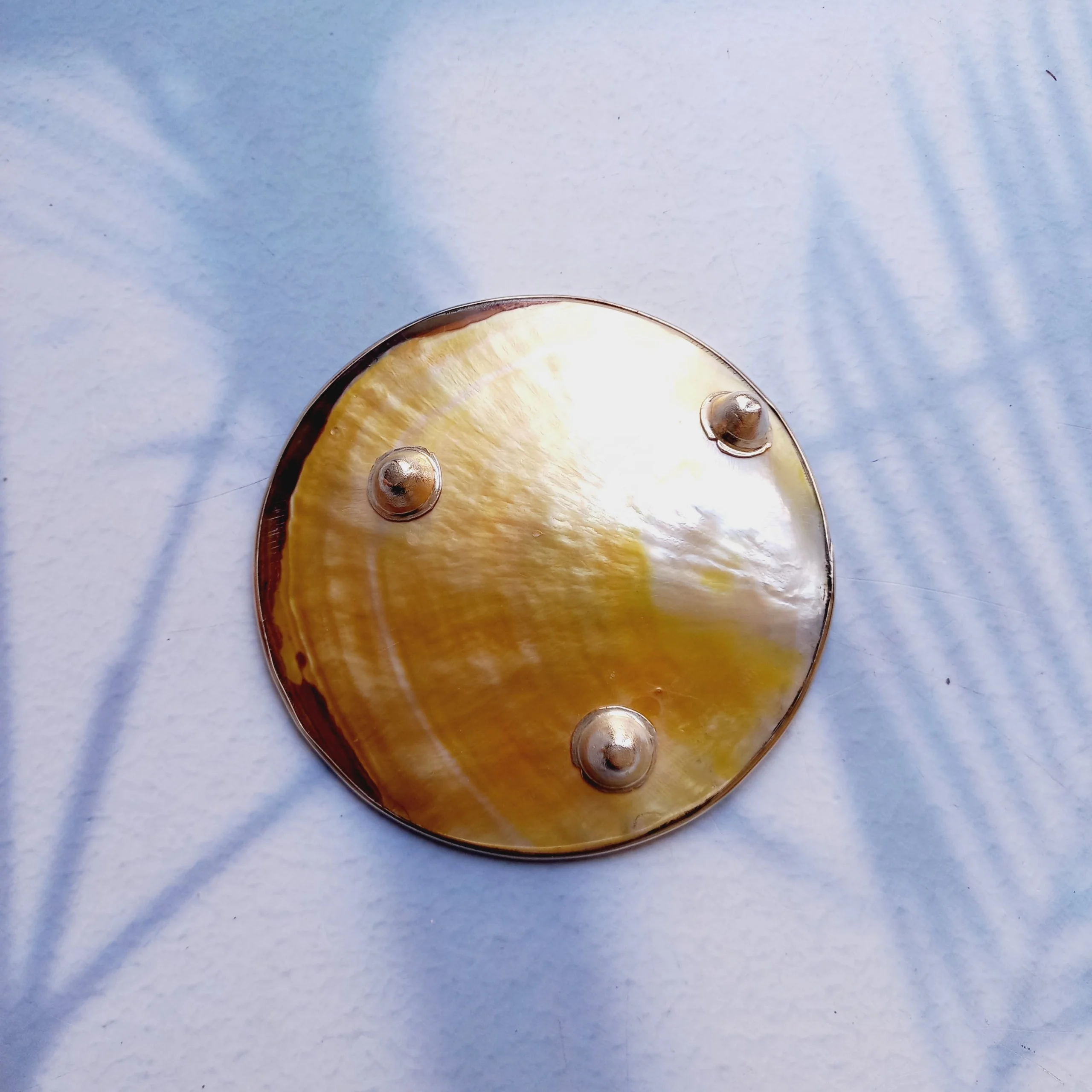 Round White Mother Of Pearl Caviar Plate Dish Tray Luxury Natural Product Made In Vietnam Shell Seashell Eco Friendly Affordable