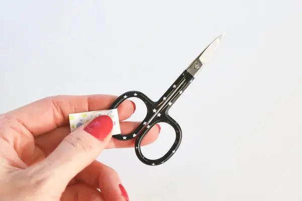 Stainless Steel Sewing Craft Embroidery Scissors in color handle Best quality in low price Supplier from Sialkot Pakistan