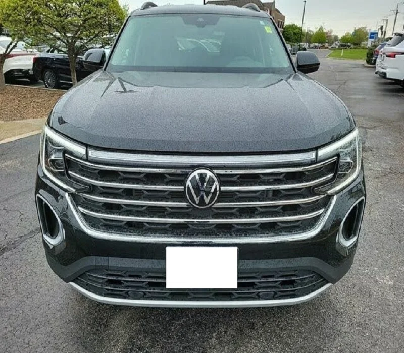 2024 Volkswagen Atlas SE 4Motion AWD SUV аккуратно используется с настраиваемыми кожаными сиденьями и шинами R18 бензиновые готовы к продаже