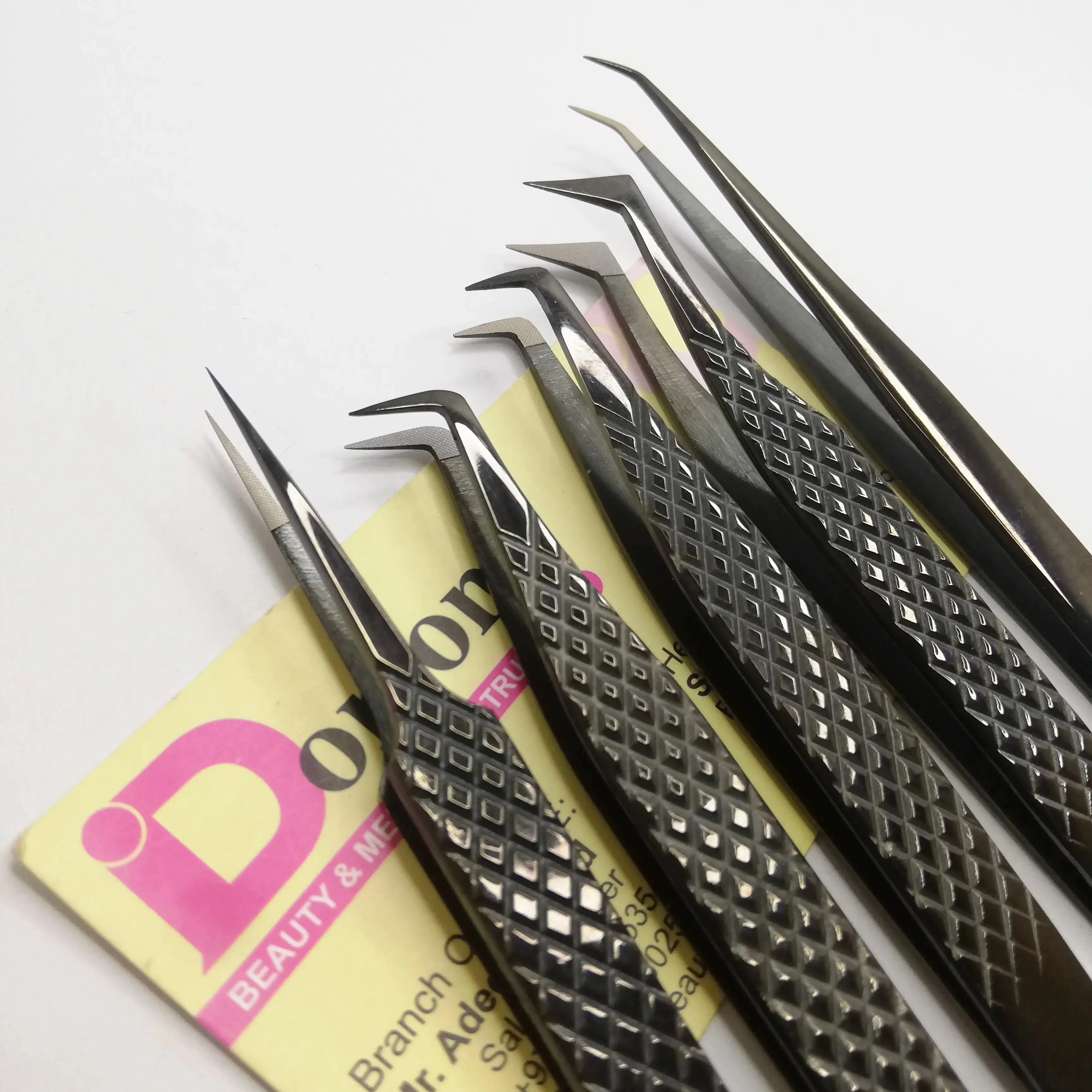 Custom Logo Shinny Black Eyelash Tweezer Diamond Grip 45 90 Degree Russian Volume Fiber Tip Lash Tweezers For Eyelash Extension