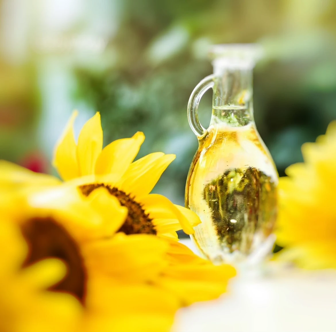 BUY WHOLESALE REFINED SUNFLOWER OIL FROM UKRAINE