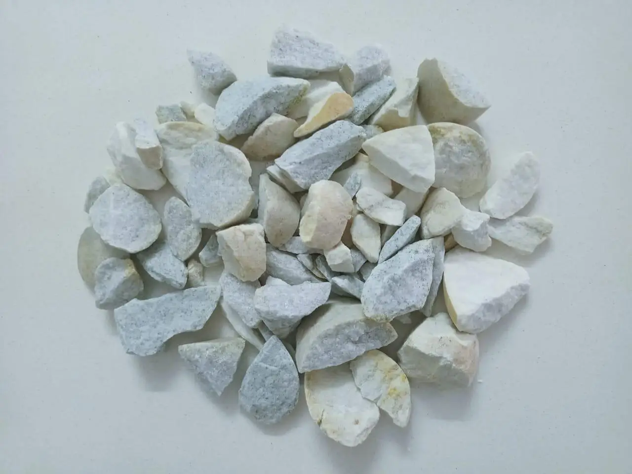 dark grey hard stone aggregate for construction stone chips floor and wall design architecture  choice best sal aggregate stone