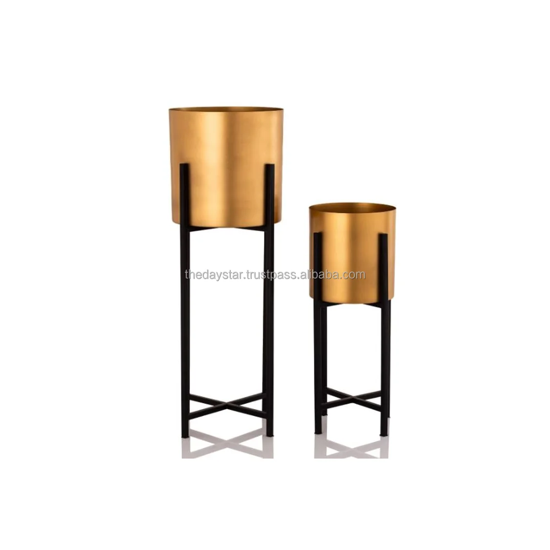 Customizable High Quality Metal Iron Decorative Mini Planter Pot With Stand For Home And Garden Decoration