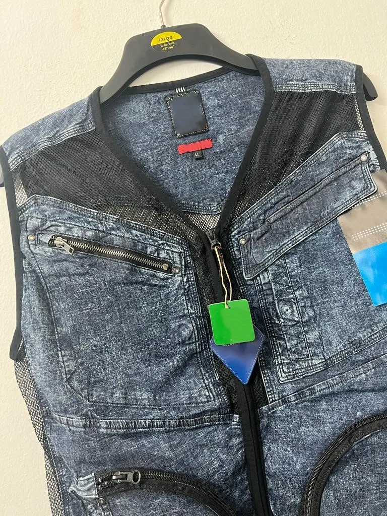 High Quality New Outdoor Classic Winter Down Vest Lightweight Casual Slim Mens Vest From Bangladesh