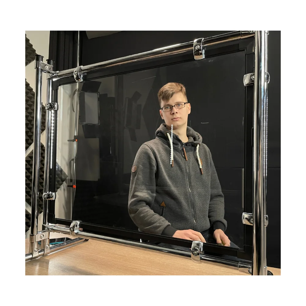 Low price Turnkey Mobile Video Studio With Transparent WhiteBoard for shooting videos for Webinars and Broadcasts