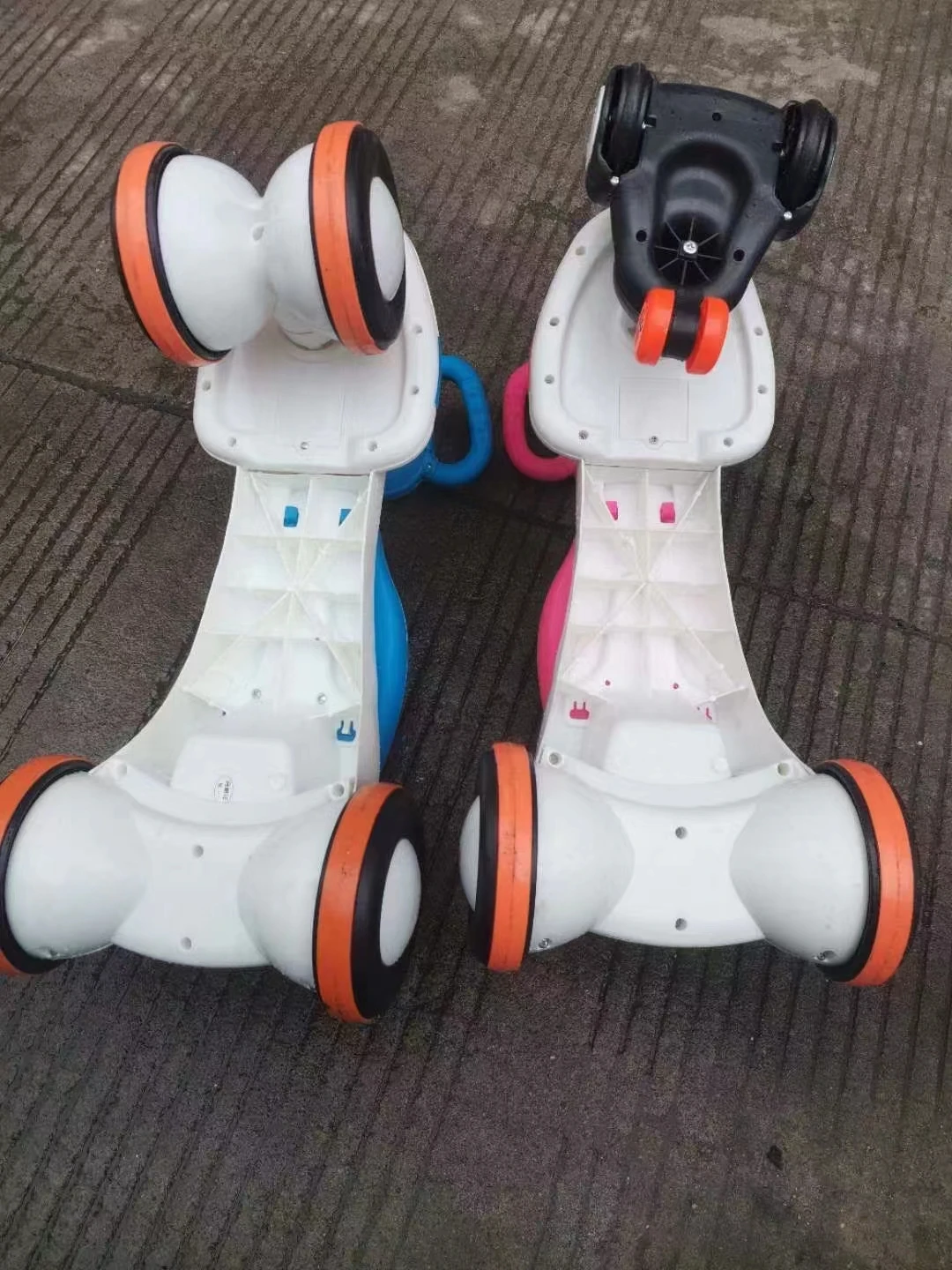 2022 Second Hand Plastic Wiggle Car Toy Mould Used Wiggle Toy Car Mold