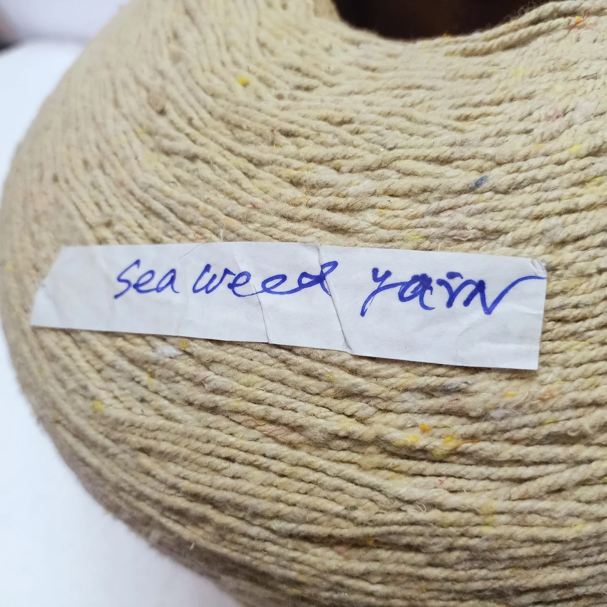 custom made natural  sea weed fiber yarns made by blending natural  sea weed fiber