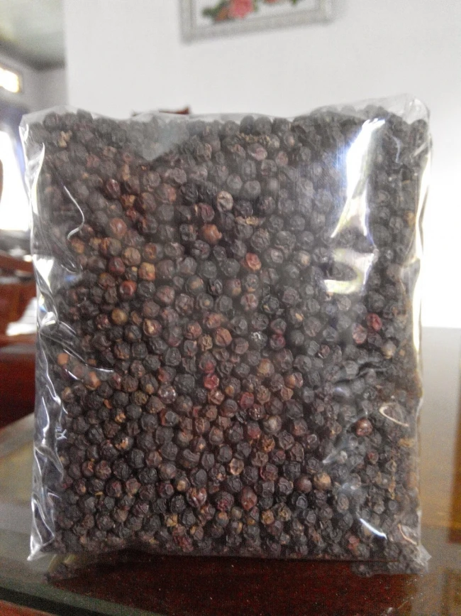 Seasoning High quality Hot Black pepper/ whole pepper powder from Vietnam- WHATSAP 0084 989 322 607