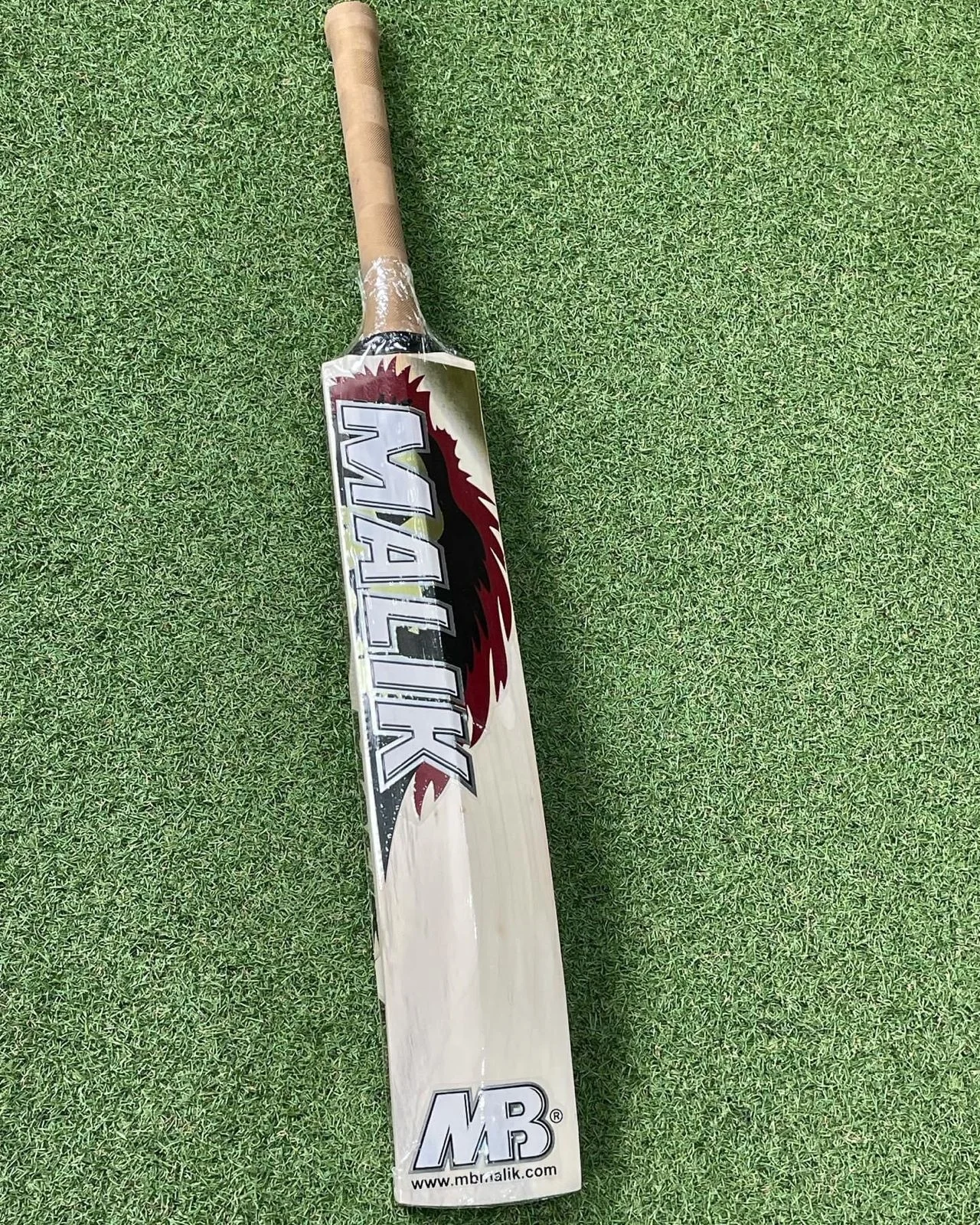 MB MALIK DOUBLE WOOD CRICKET BAT