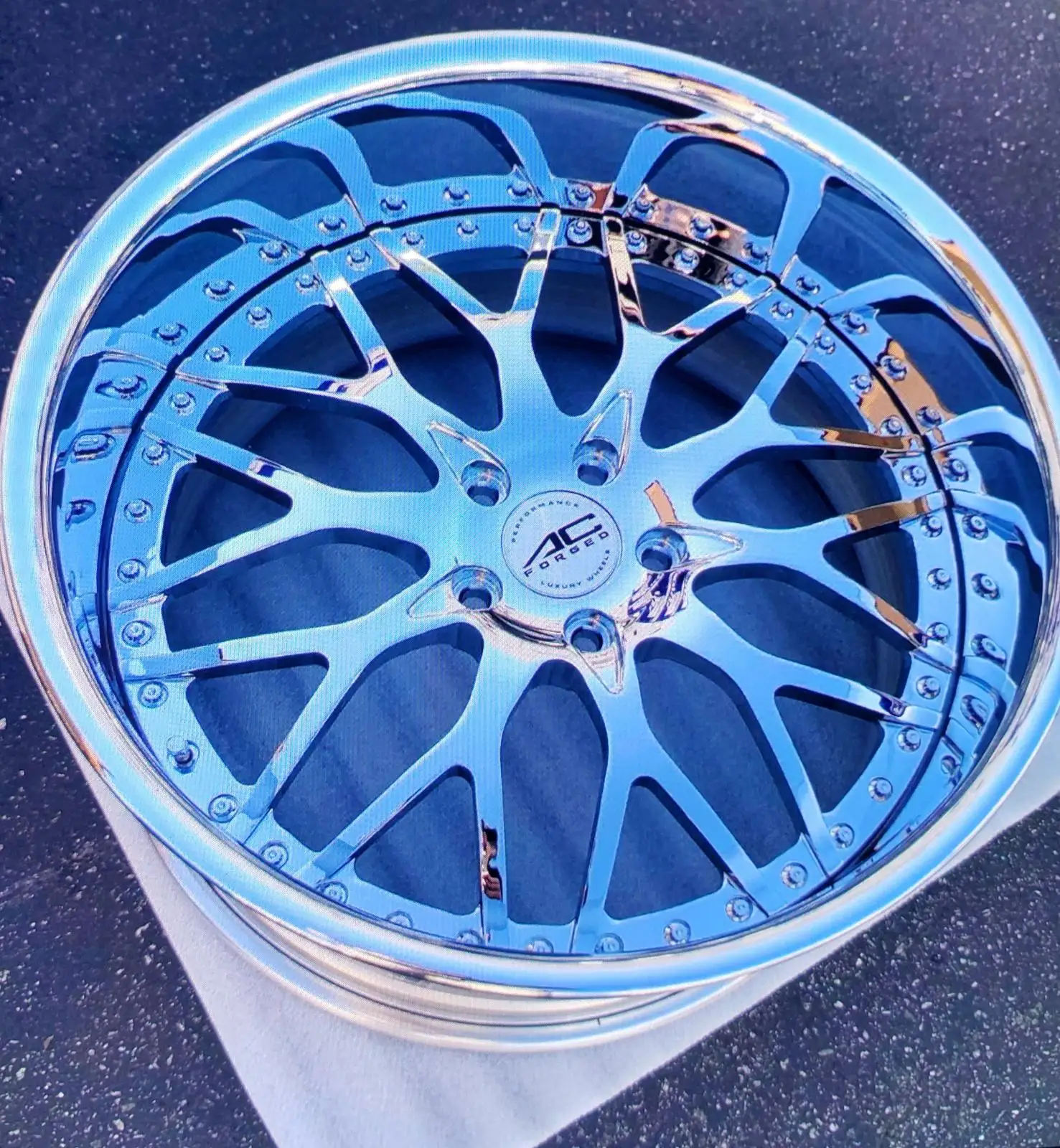 Chrome Spoke Wire Wheel / Gold Wire Wheels  Spoke Wire Wheel/ Alloy Wheels 14 Inch White Car Wheel Rims A