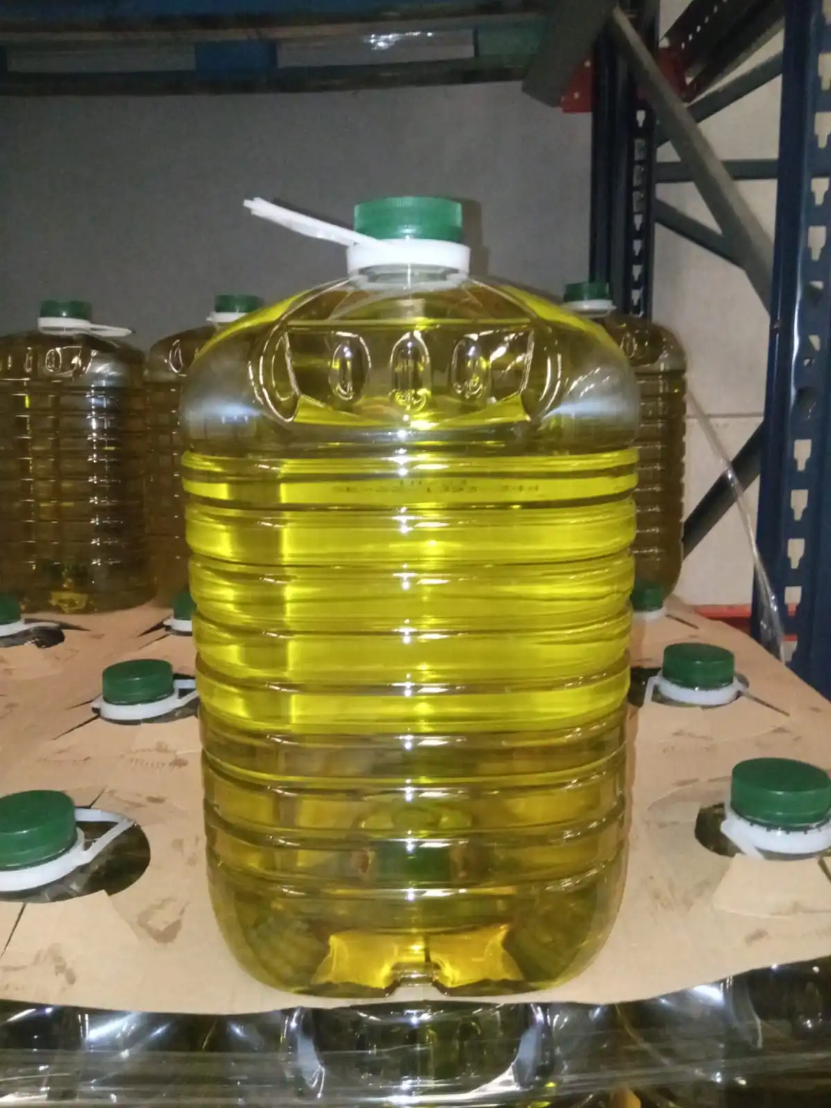 unimpeachable seed oil in big format for cooking