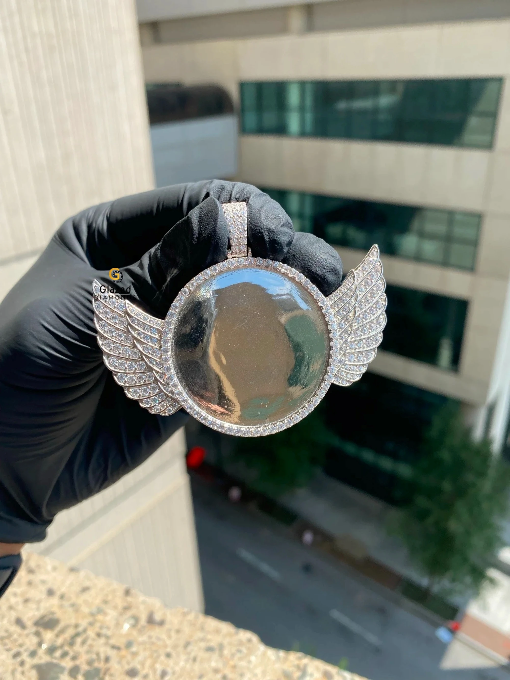 Hip Hop Style Jewelry With Sparkling Moissanite Round Cut Diamonds Pendant Iced Out In 10K White Gold For Mens Neck Jewelry