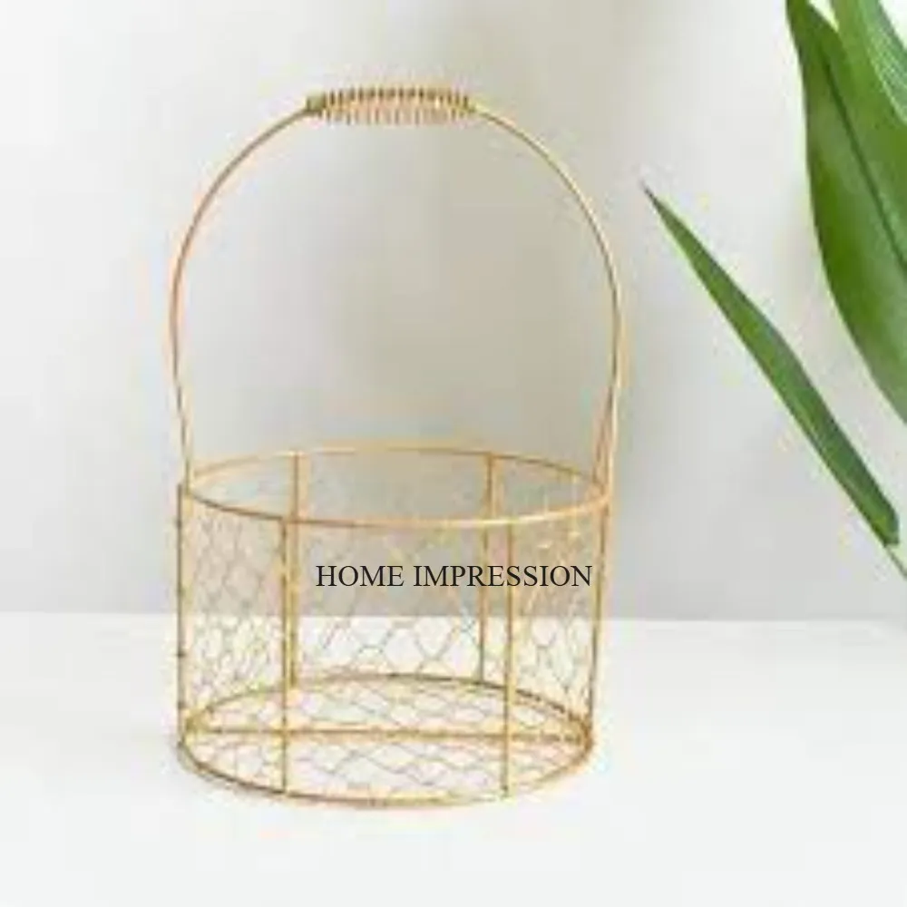 Fully White Color Powder Coated Metal Wire Made Frame With Wooden Handle For Best Grip Fruits And Bread Storage Organization