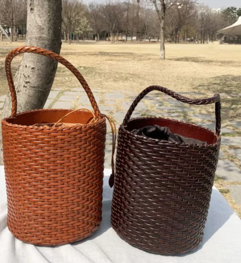 Custom Large Capacity Ladies Handbags Luxury Woven Tote Cow Hide Genuine Leather for Women for Summer and Winter