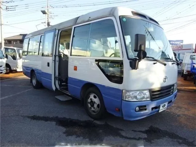 2009 COASTER BUS