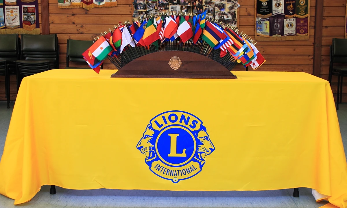 100% Polyester Custom Logo White Black Rectangle Table Cloths for Advertising Trade Show Business Events Wedding Decorations