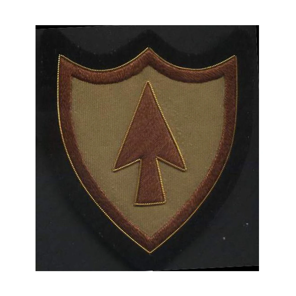 Flame Gold University Luxury Style Badges Custom Made Mylar Crest Patches with Magnet Embroidery Technics Hat Badges Supplier