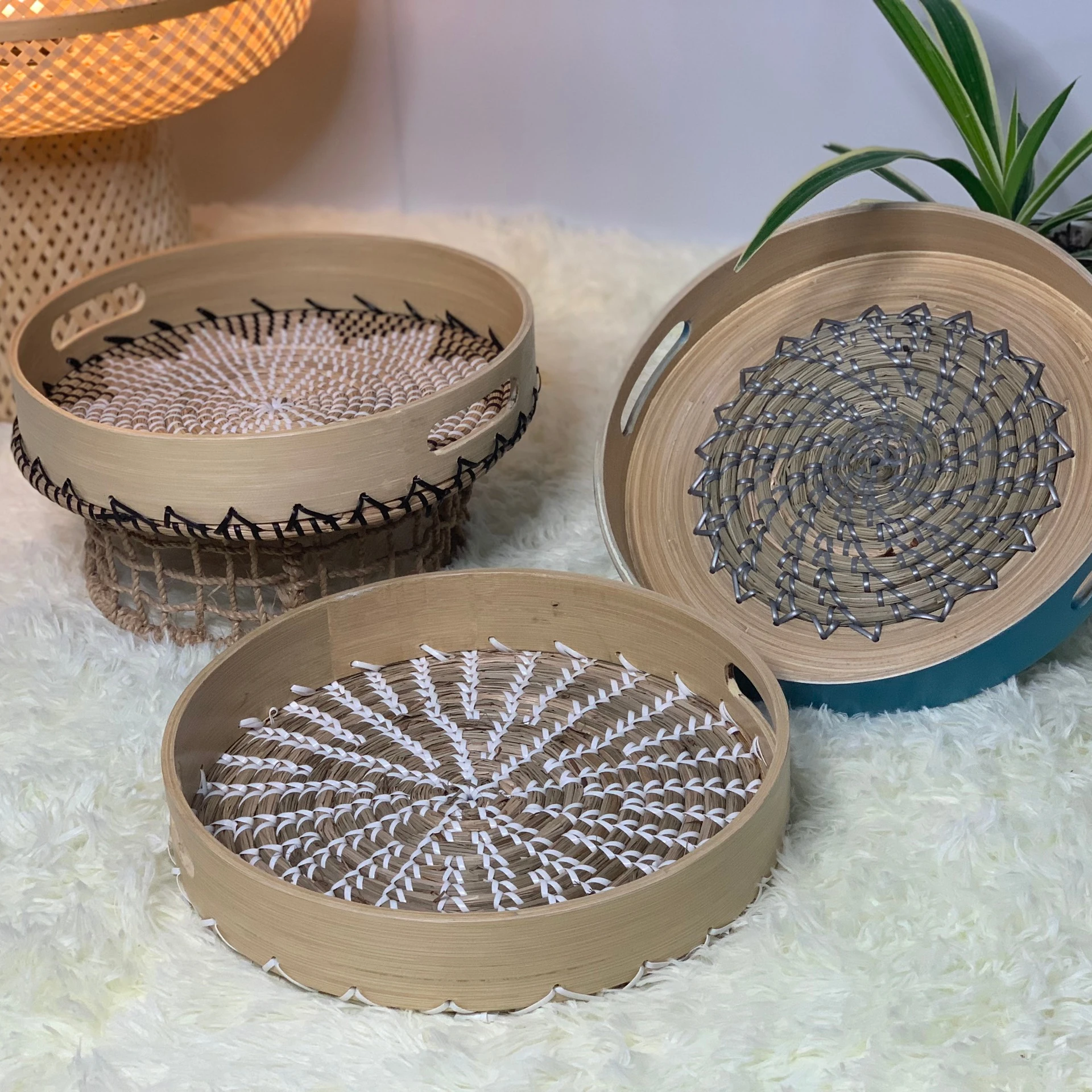 Bamboo Serving Tray Round Shape Price Competitive Export Handmade Type Decorative Use Lacquer Serving Tray Made In Vietnam