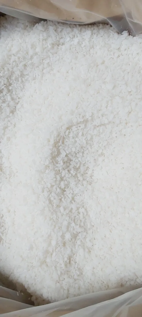 Vietnam Desiccated Coconut High Fat/ Low Fat/ Flakes/ Chips/ Grade High Quality For Middle East Market.