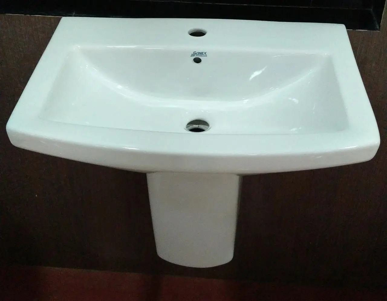 Ultimate Item Wash Basin with Half Pedestal Widely Demanded Ceramic Material 2022 Trendy Wash Basin 22x18 High Grade