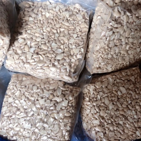 Доступно оптом сломанные орехи кешью Прямая продажа с завода