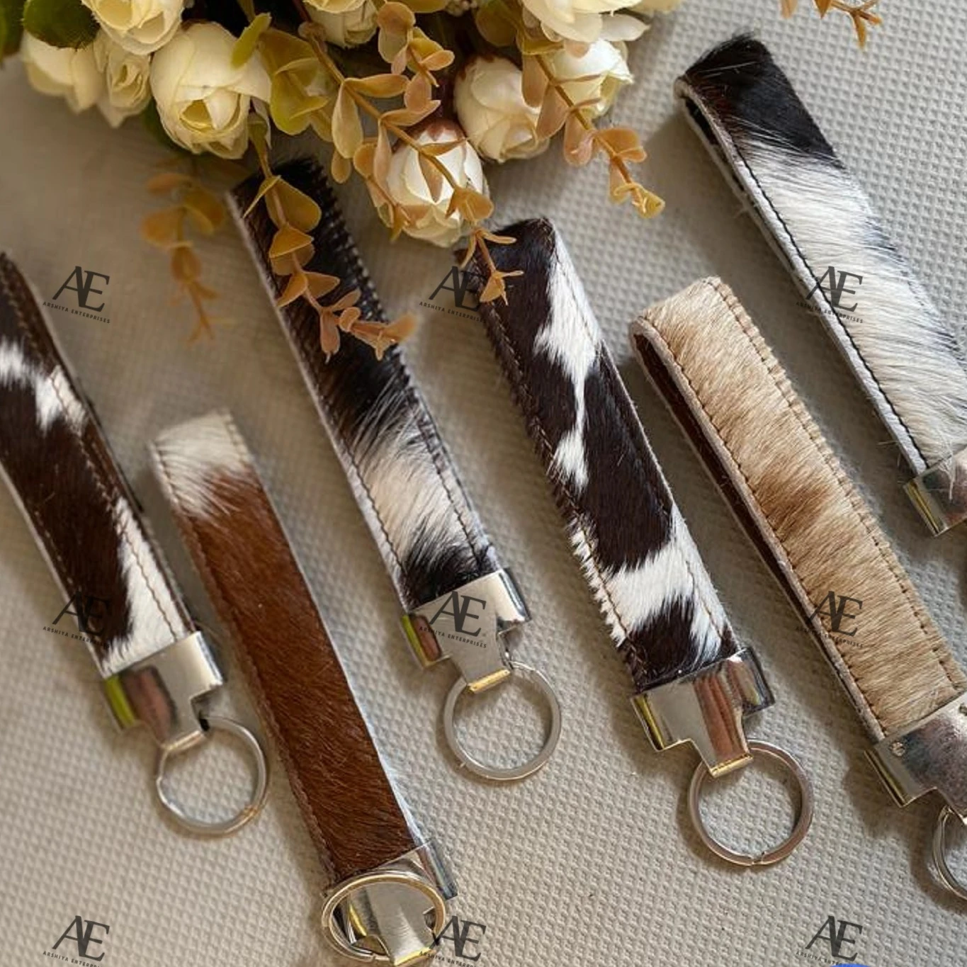 New Real Handmade Genuine Hair On Hide Fur Leather Cute Charming Wristlet Shape Keyrings Western Style Modern Wristlet Shaped Ke