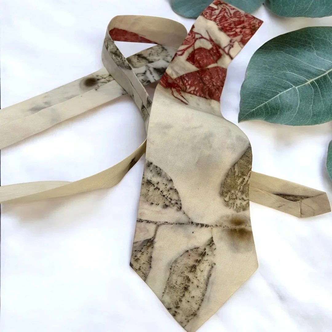 Wholesale Ecoprinted 100% Silk White Tie and Pocket Square Set Floral Business Formal Modern Custom Sustainable Men Necktie