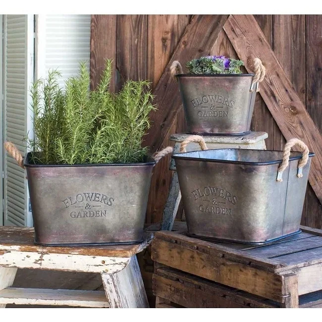 Prime Quality Copper Finished Decorative Metal Planter Available at Wholesale Price Garden Supplies planters