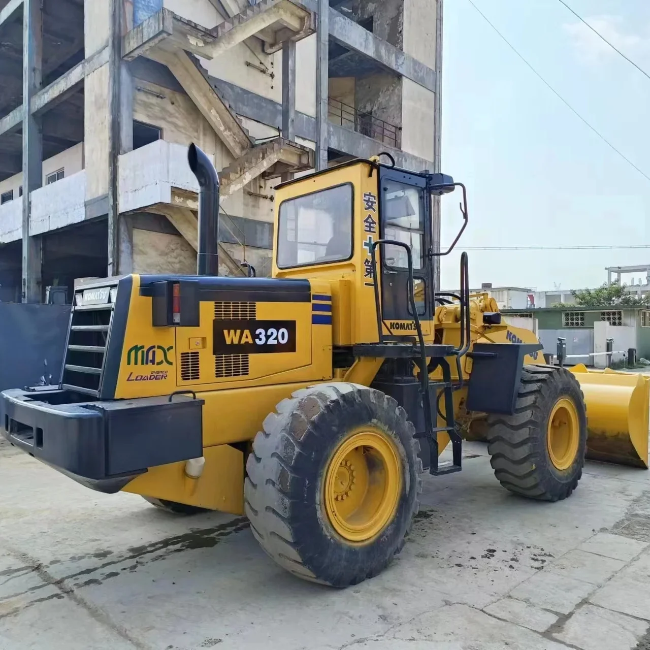 Hot Selling China Used Wheel Loader Komatsu WA320-3, Front Loader, Tractor Loader for Construction with Low Price  Used Wheel Lo