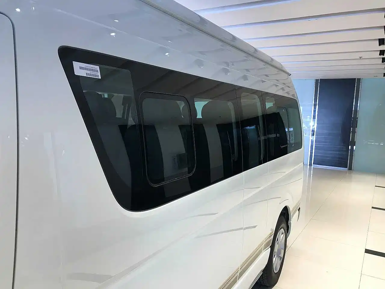 USED 2019 TOYOTAS HiAce 15 Seater Bus, 100% Original Factory Sealed, Comes with 1 Year Warranty & Guarantee.